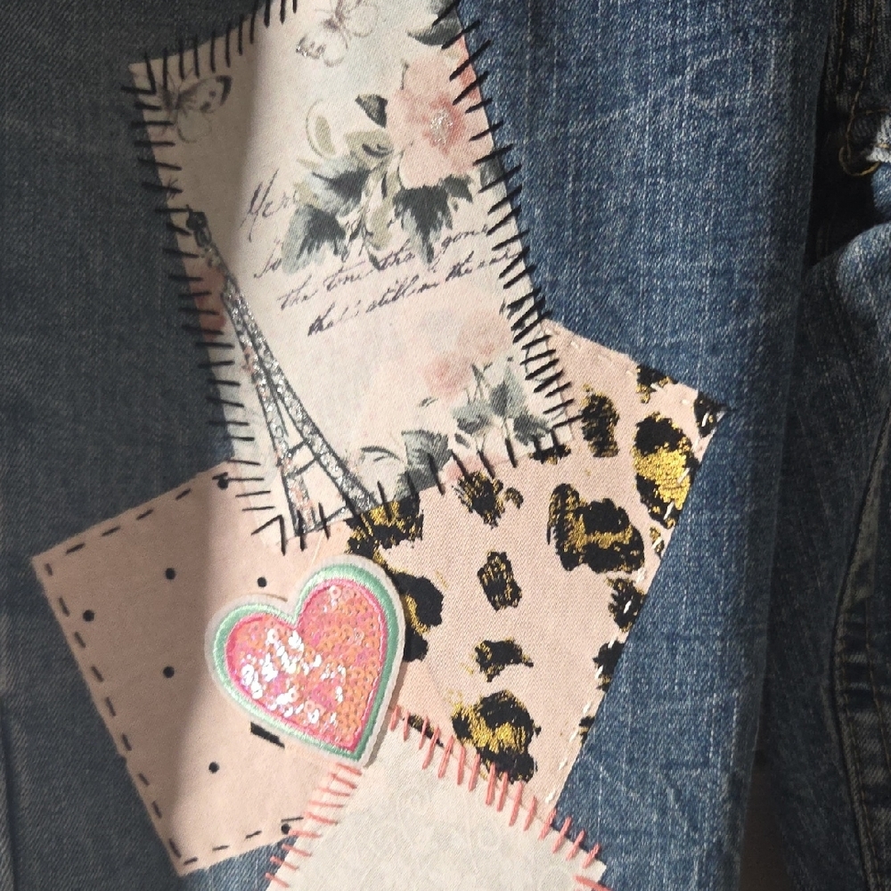 Arizona Jean Company Blue Denim Flare Jeans with Floral Patchwork - Picture 6 of 16